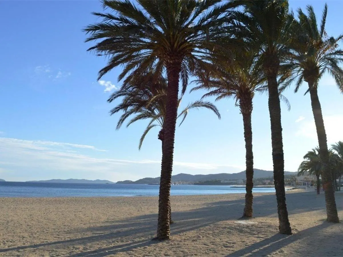 Appartement 2 Pieces, 4 Couchages, Climatise Avec Wi-Fi Et Garage - Le Lavandou - Fr-1-251-293 France