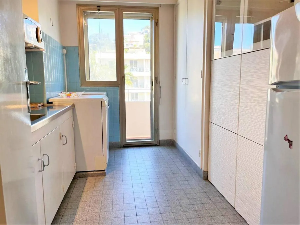Appartement 2 Pieces, 4 Couchages, Climatise Avec Wi-Fi Et Garage - Le Lavandou - Fr-1-251-293 Apartment
